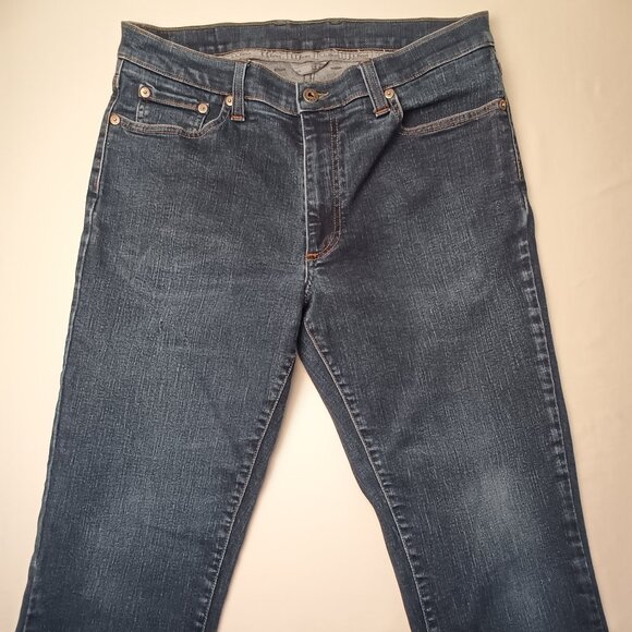 Men's L.L.Bean Jeans Size 35x32 Standard Fit Straight Leg Medium Wash - Picture 2 of 9